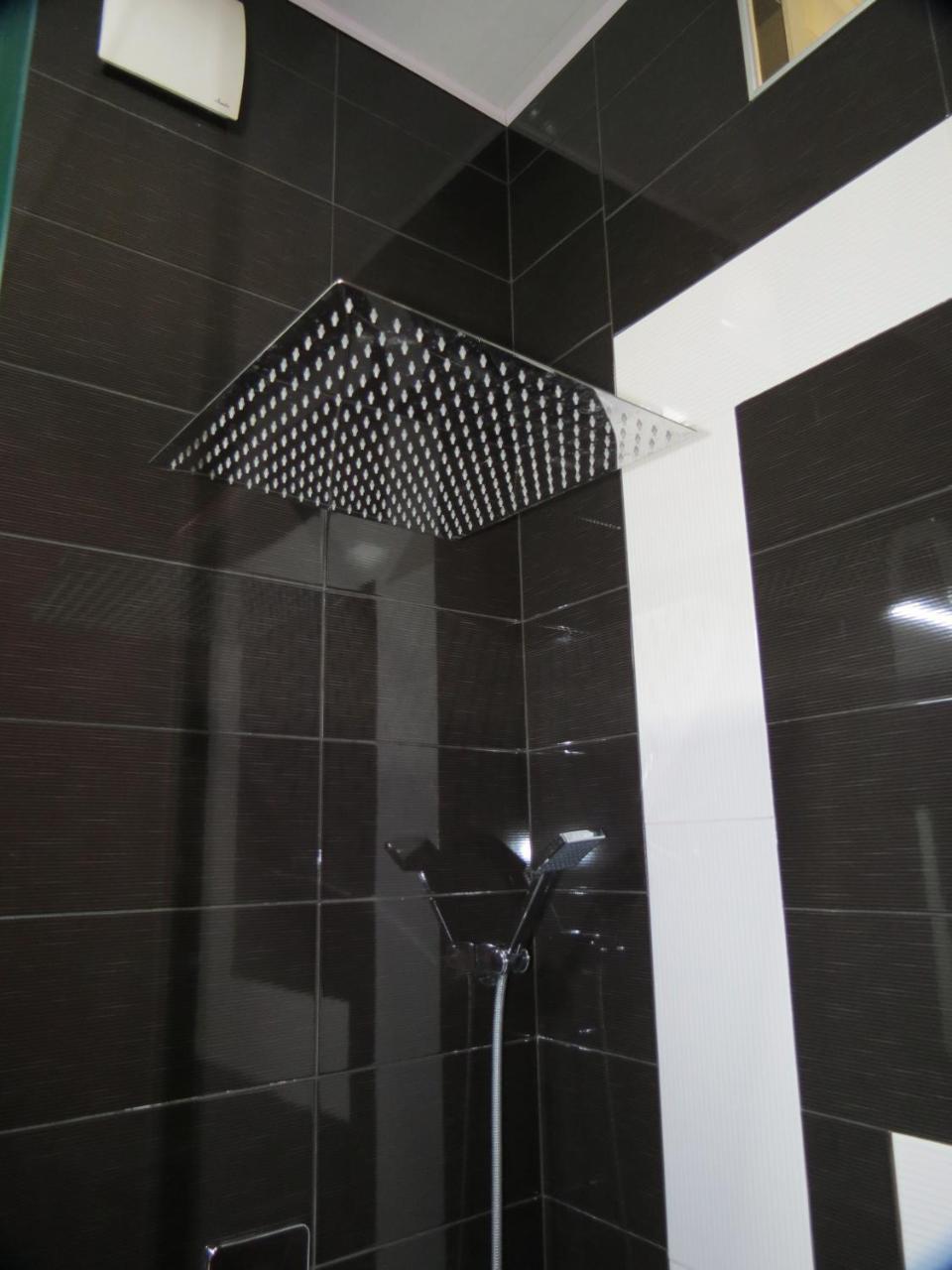 Three Rooms Apartment Tbilisi Exteriör bild