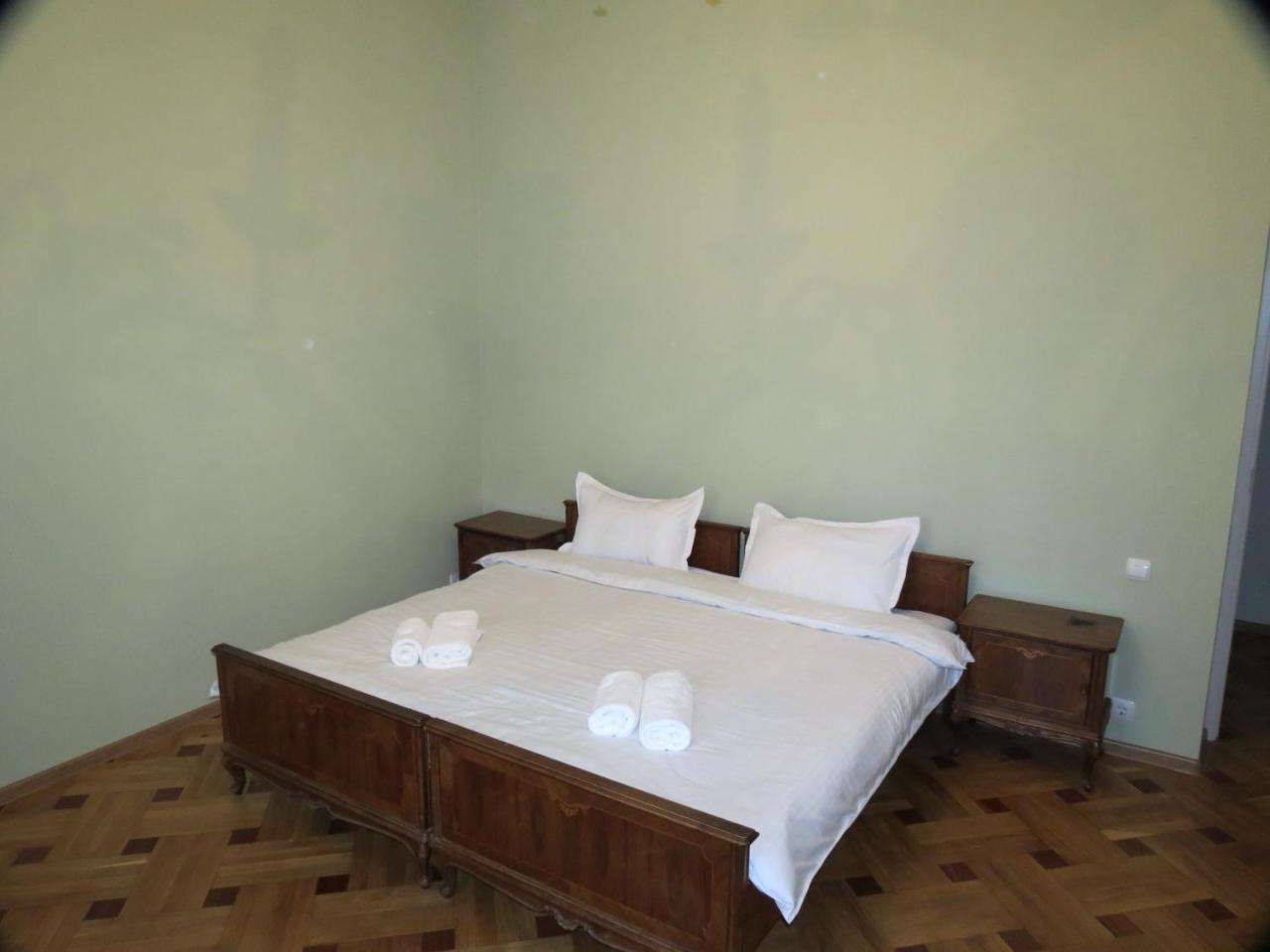 Three Rooms Apartment Tbilisi Exteriör bild
