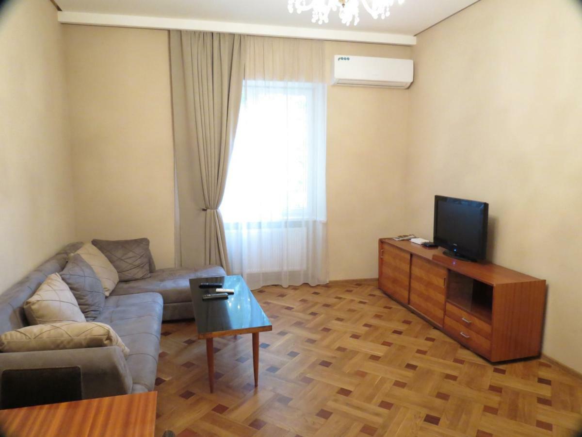 Three Rooms Apartment Tbilisi Exteriör bild